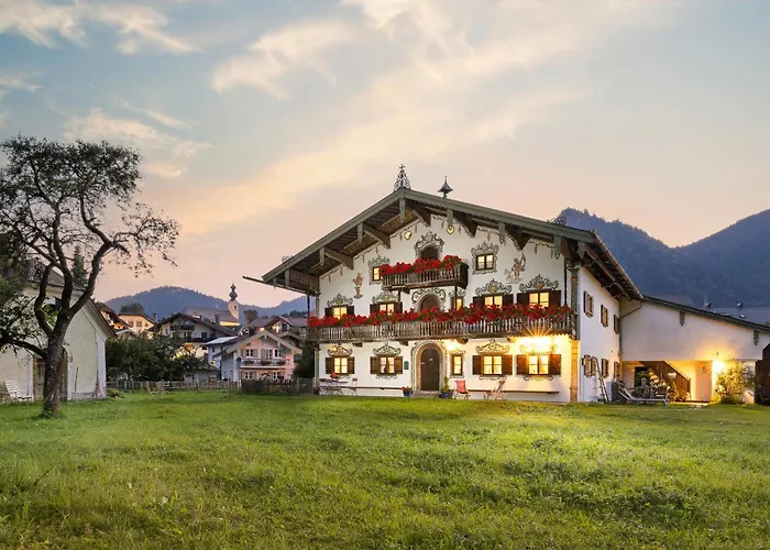 Schwabenbauernhof-tradition Und Moderne Erleben *